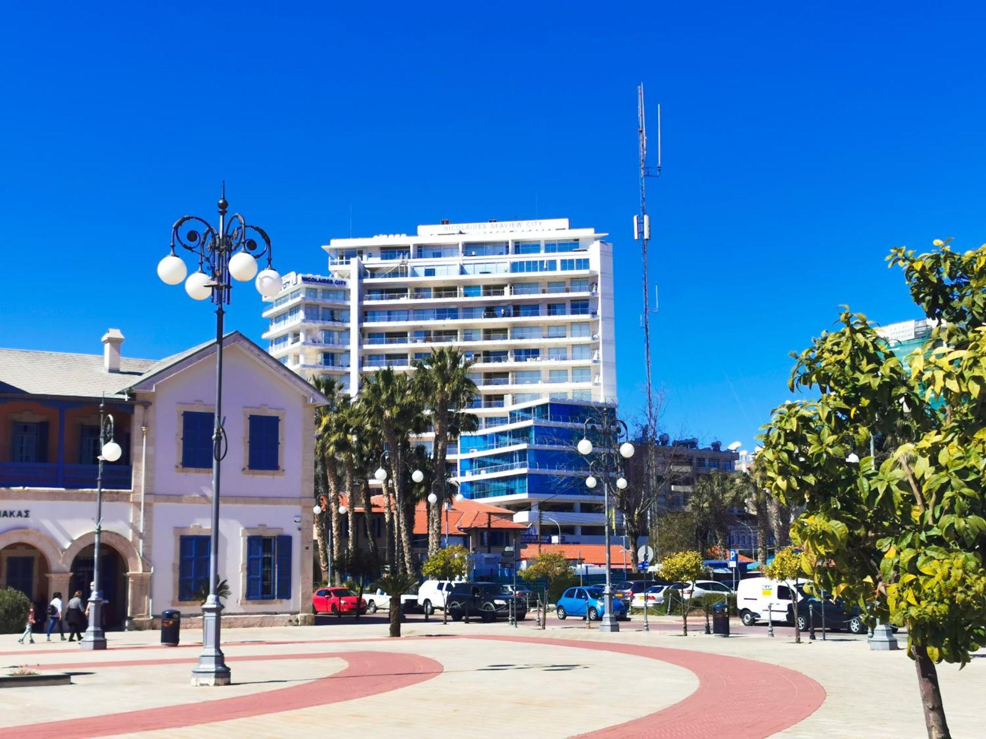 Paradise Palms Seaview Apartment Larnaca Esterno foto